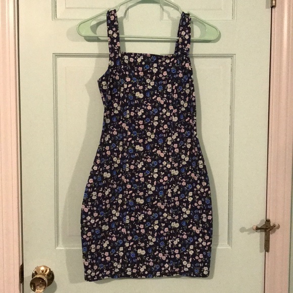 Hollister Dresses & Skirts - Blue floral dress